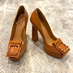 Badgley Mischka high heels
